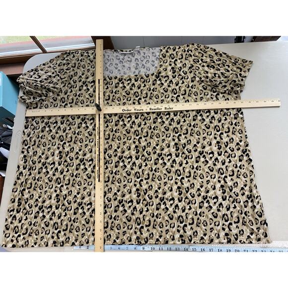 Susan Graver Liquid Knit Top Womens 4X Animal Print Cheetah Square Neck Brown - Picture 7 of 11